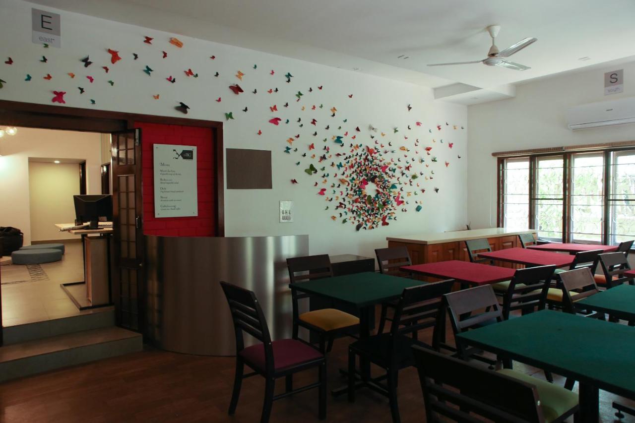 Locul Uptown - Near Bangalore Palace Grounds 외부 사진
