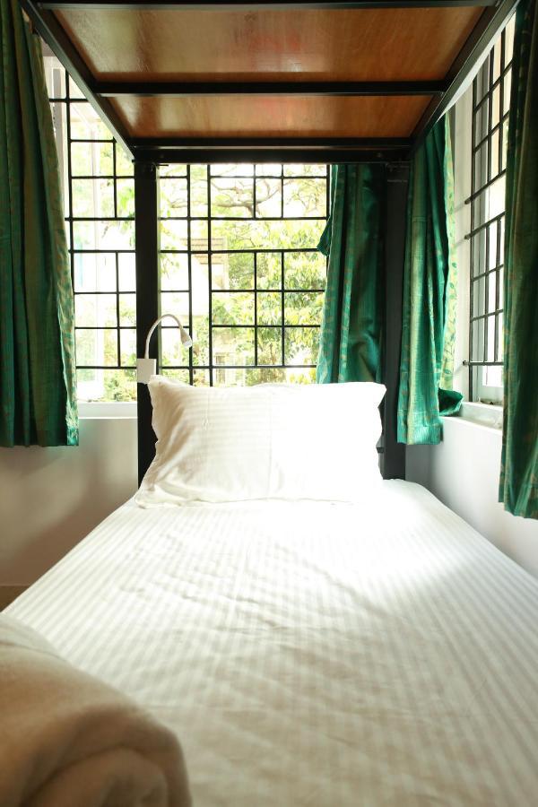 Locul Uptown - Near Bangalore Palace Grounds 외부 사진